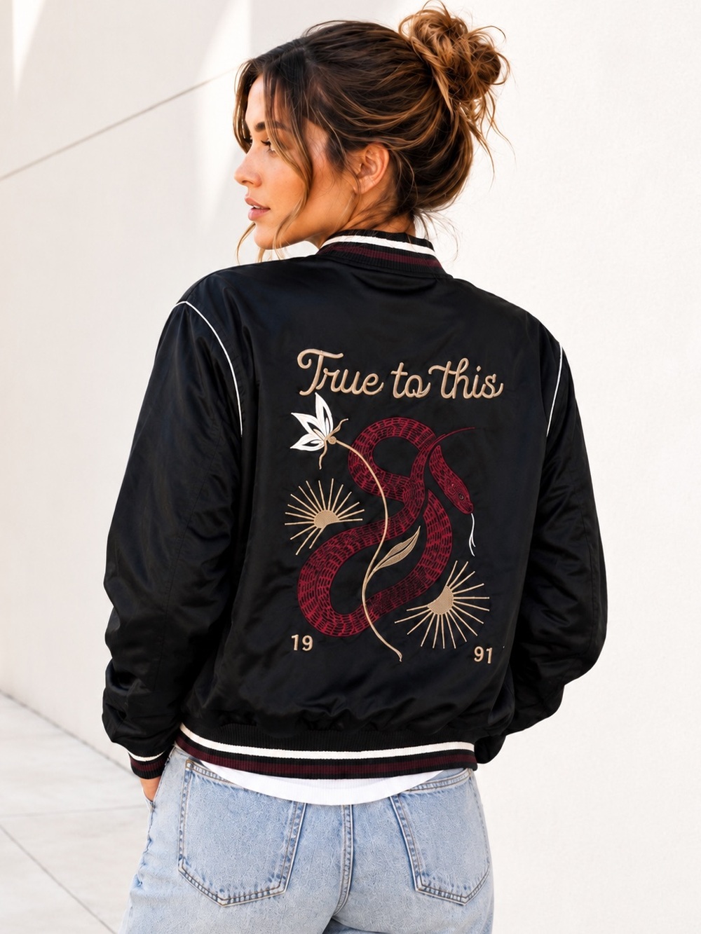 Volcom Black True To This Snake Embroidered Satin Bomber Jacket NWOT Small